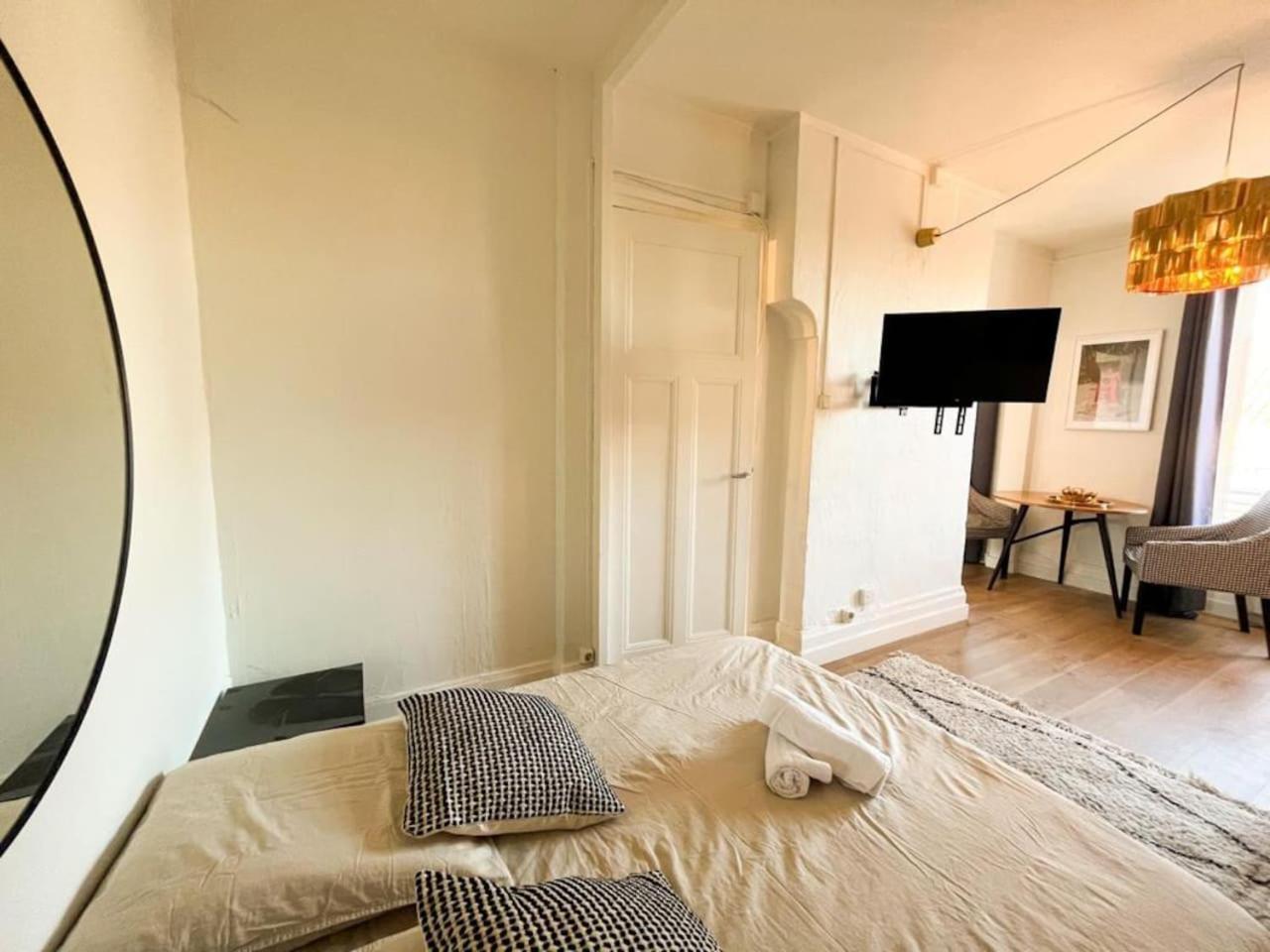 Suite Nairobi ビユールバンヌ エクステリア 写真